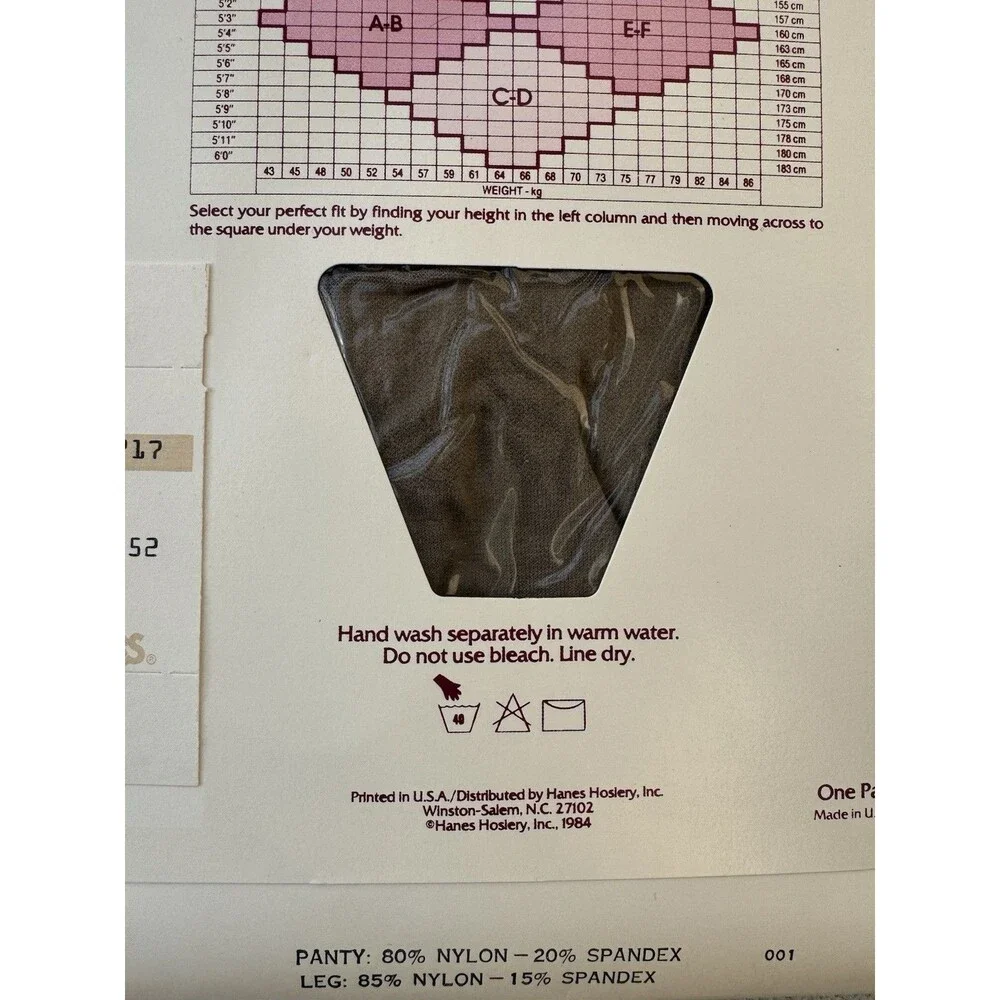 Vintage Hanes Silk Reflections Pebble ,Control Top Pantyhose  C-D New